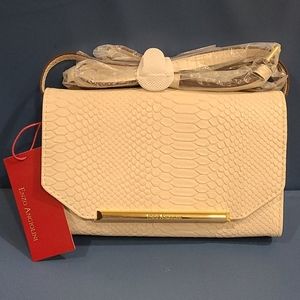 Cross body bag by Enzo Angiolini